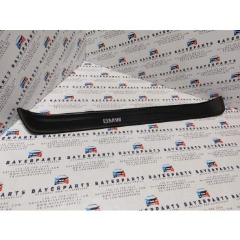 BMW E90 E91 fekete bal első küszöb belépő küszöbbelépő   BMW E90 E91 fekete bal első küszöb belépő küszöbbelépő