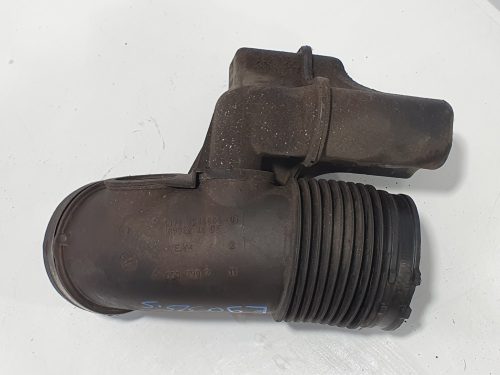 BMW E90 E91 323i 325i 330i N52 N52n levegőcső légbeömlő könyök gumicső