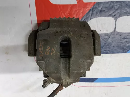 BMW E90 E91 E92 Z4 318i 320i 323i 325i 318d 320d 57/24/300 jobb első féknyereg fék nyereg konzol