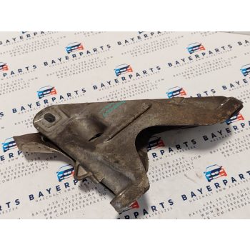 BMW E81 E82 E87 E88 E90 E91 E92 E93 Z4 130i 323i 325i 328i 330i N52 N53 jobb motortartó konzol bak   BMW E81 E82 E87 E88 E90 E91 E92 E93 Z4 130i 323i 325i 328i 330i N52 N53 jobb motortartó konzol bak