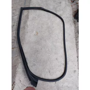 BMW E46 coupe bal ajtó kéder gumi ajtókéder kédergumi