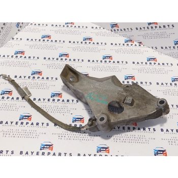 BMW E90 E91 E87 116d 118d 120d 318d 320d N47 bal motortartó bak konzol   BMW E90 E91 E87 116d 118d 120d 318d 320d N47 bal motortartó bak konzol