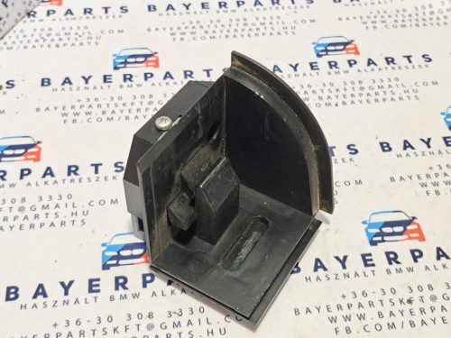 BMW E39 touring csomagtér rolós roló kalaptartó bal hátsó tartó rögzítő konzol