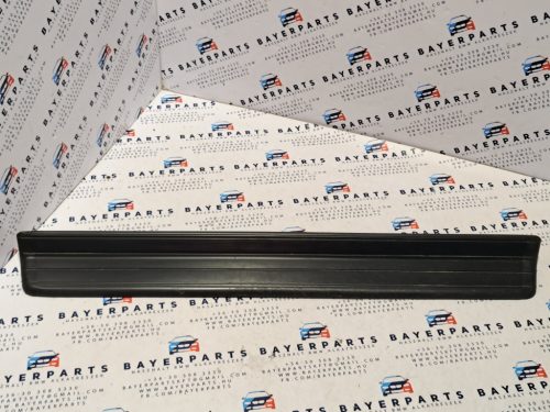 BMW E46 bal első fekete küszöbbelépő küszöb belépő takaró