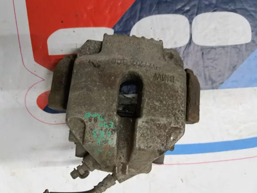 BMW E90 E91 E92 Z4 318i 320i 323i 325i 318d 320d 57/24/300 jobb első féknyereg fék nyereg konzol