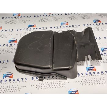 BMW E81 E82 E87 E88 E90 E91 E92 X1 pollenszűrőház felső rész pollen szűrő ház fedél jobb kicsi   BMW E81 E82 E87 E88 E90 E91 E92 X1 pollenszűrőház felső rész pollen szűrő ház fedél jobb kicsi