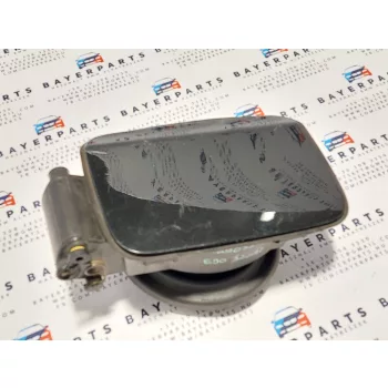   BMW E90 E91 sedan touring fekete black sapphire tankajtó tank fedél tankfedél ajtó