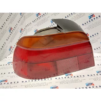   BMW E39 sedan bal hátsó sárga indexes lámpa - kis hibával