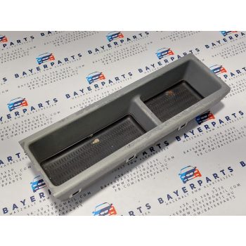BMW E46 szürke középső középkonzol tároló rekesz BMW E46 szürke középső középkonzol tároló rekesz