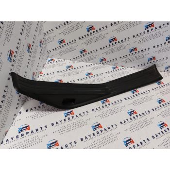 BMW E46 jobb hátsó fekete küszöbbelépő küszöb belépő takaró   BMW E46 jobb hátsó fekete küszöbbelépő küszöb belépő takaró