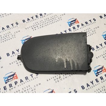   BMW E39 sedan touring facelift előtti jobb első lökhárító alsó ködlámpa takaró 