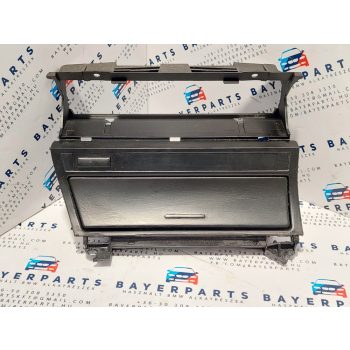 BMW E46 középső tároló konzol középkonzol hamutartó tartó   BMW E46 középső tároló konzol középkonzol hamutartó tartó