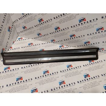 BMW E46 jobb első króm küszöbbelépő küszöb belépő takaró   BMW E46 jobb első króm küszöbbelépő küszöb belépő takaró