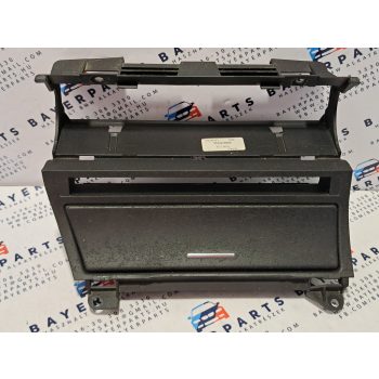 BMW E46 középkonzol középső tároló box hamutartó schaltzentrum   BMW E46 középkonzol középső tároló box hamutartó schaltzentrum