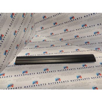 BMW E46 sedan touring fekete bal jobb első belső küszöb takaró küszöbtakaró borítás   BMW E46 sedan touring fekete bal jobb első belső küszöb takaró küszöbtakaró borítás