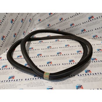 BMW E46 sedan csomagtér ajtó csomagtartó kéder gumi ajtókéder kédergumi tömítés   BMW E46 sedan csomagtér ajtó csomagtartó kéder gumi ajtókéder kédergumi tömítés