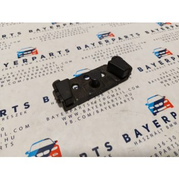 BMW E81 E82 E87 E90 E92 csomagtér csomagtartó zár ütköző fül   BMW E81 E82 E87 E90 E92 csomagtér csomagtartó zár ütköző fül
