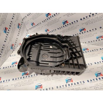 BMW E81 E82 E87 E88  E90 E91 E92 bal ülés alatti mélynyomó mély hangszóró keret   BMW E81 E82 E87 E88  E90 E91 E92 bal ülés alatti mélynyomó mély hangszóró keret