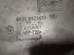 BMW E81 E82 E87 E88 E90 E91 E92 X1 pollenszűrőház felső rész pollen szűrő ház fedél jobb kicsi