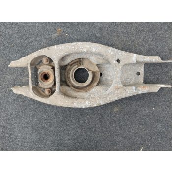 BMW E81 E82 E87 E88 E90 E91 E92 E93 E84 X1 bal jobb hátsó alsó nagy lengőkar   BMW E81 E82 E87 E88 E90 E91 E92 E93 E84 X1 bal jobb hátsó alsó nagy lengőkar