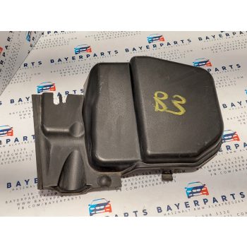 BMW E81 E82 E87 E88 E90 E91 E92 X1 pollenszűrőház felső rész pollen szűrő ház fedél jobb kicsi   BMW E81 E82 E87 E88 E90 E91 E92 X1 pollenszűrőház felső rész pollen szűrő ház fedél jobb kicsi