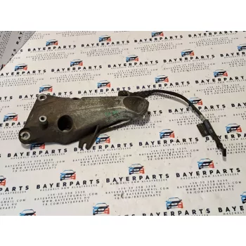   BMW E90 E91 E81 E87 116i 118i 120i 316i 318i 320i X1 N45 N46 bal motortartó bak konzol
