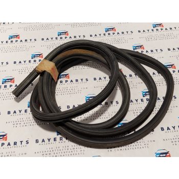 BMW E39 touring csomagtér ajtó csomagtartó kéder gumi ajtókéder kédergumi tömítés   BMW E39 touring csomagtér ajtó csomagtartó kéder gumi ajtókéder kédergumi tömítés