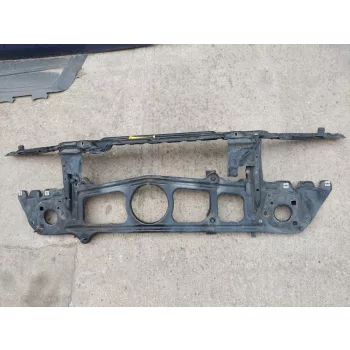 BMW E39 zárhíd homlokfal üresen