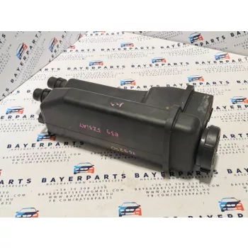   BMW E39 E38 520 523 525 528 530 benzin kiegyenlítő tartály