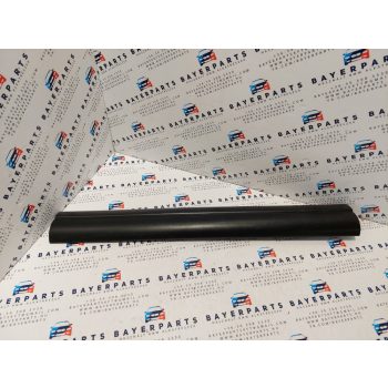 BMW E46 sedan touring fekete bal jobb első belső küszöb takaró küszöbtakaró borítás   BMW E46 sedan touring fekete bal jobb első belső küszöb takaró küszöbtakaró borítás