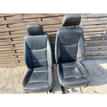 BMW E91 fekete bőr belső ülés bőrbelső ülésszett ajtókárpittal   BMW E91 fekete bőr belső ülés bőrbelső ülésszett ajtókárpittal
