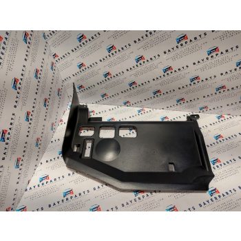 BMW E90 E91 E92 E93 jobb kesztyűtartó alatti műszerfal alsó lábtér burkolat borítás   BMW E90 E91 E92 E93 jobb kesztyűtartó alatti műszerfal alsó lábtér burkolat borítás