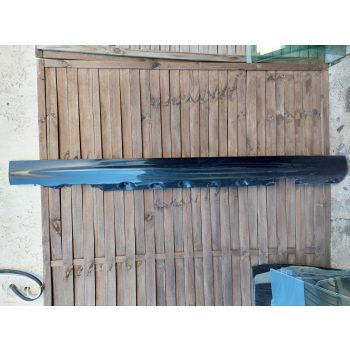 BMW E46 coupe cabrio fekete jobb küszöb borítás BMW E46 coupe cabrio fekete jobb küszöb borítás
