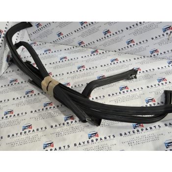 BMW E46 coupe cabrio motorháztető géptető kéder gumi ajtókéder kédergumi tömítés szett   BMW E46 coupe cabrio motorháztető géptető kéder gumi ajtókéder kédergumi tömítés szett