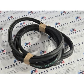 BMW E46 coupe csomagtér ajtó csomagtartó kéder gumi ajtókéder kédergumi tömítés   BMW E46 coupe csomagtér ajtó csomagtartó kéder gumi ajtókéder kédergumi tömítés