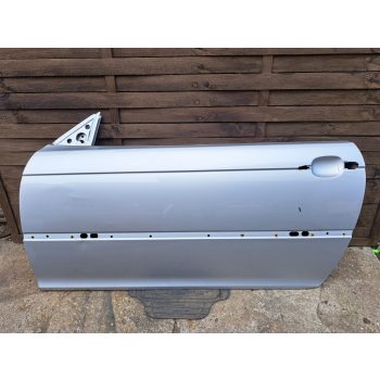 BMW E46 coupe titansilber titansilver ezüst bal ajtó üresen - hibás   BMW E46 coupe titansilber titansilver ezüst bal ajtó üresen - hibás
