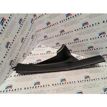 BMW E46 sedan touring fekete jobb hátsó küszöb takaró küszöbtakaró borítás - hibás   BMW E46 sedan touring fekete jobb hátsó küszöb takaró küszöbtakaró borítás - hibás