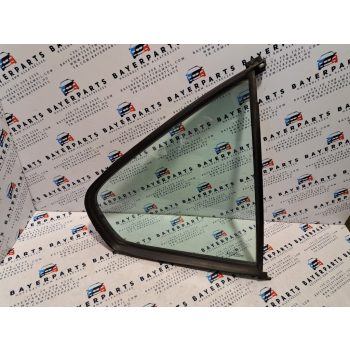 BMW E36 sedan jobb hátsó ajtó háromszög kis oldalüveg oldal üveg   BMW E36 sedan jobb hátsó ajtó háromszög kis oldalüveg oldal üveg