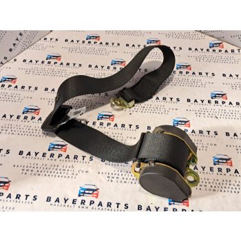 BMW E36 sedan bal jobb hátsó fekete biztonsági öv BMW E36 sedan bal jobb hátsó fekete biztonsági öv