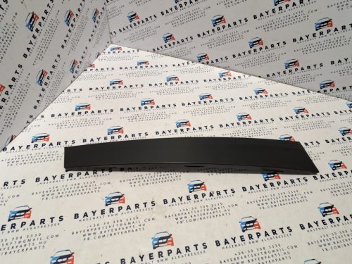 BMW E36 sedan bal hátsó fekete ajtó külső oszlop takaró léc díszléc dekorléc oszloptakaró borítás