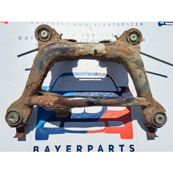 BMW E46 316ti 318ti 325ti compact hátsó benzines bölcső diffi keret   BMW E46 316ti 318ti 325ti compact hátsó benzines bölcső diffi keret