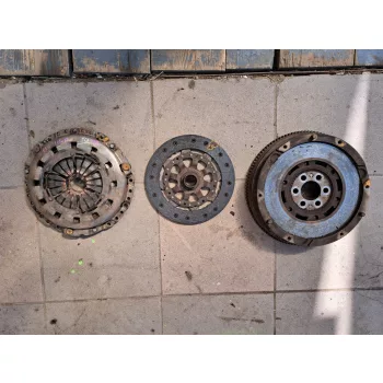   BMW E46 316 318 N40 N42 N45 N46 kettőstömegű kettős tömegű lendkerék kuplung szett