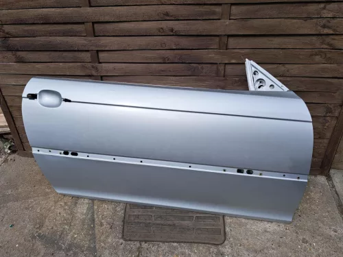 BMW E46 coupe titansilber titansilver ezüst jobb ajtó üresen