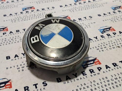 BMW E81 E87 hátsó csomagtér csomagtartó nyitó embléma