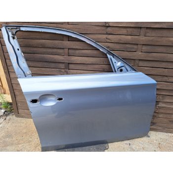 BMW E87 jobb első szürke Quarzblau metallic ajtó  BMW E87 jobb első szürke Quarzblau metallic ajtó