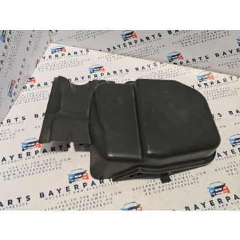 BMW E81 E82 E87 E88 E90 E91 E92 X1 pollenszűrőház felső rész pollen szűrő ház fedél bal kicsi   BMW E81 E82 E87 E88 E90 E91 E92 X1 pollenszűrőház felső rész pollen szűrő ház fedél bal kicsi