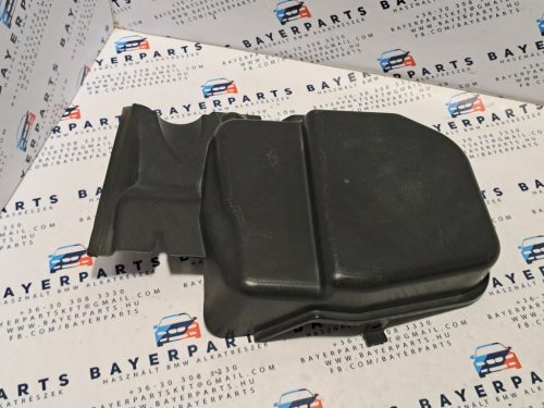 BMW E81 E82 E87 E88 E90 E91 E92 X1 pollenszűrőház felső rész pollen szűrő ház fedél bal kicsi