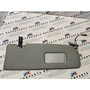 BMW E81 E82 E87 szürke jobb napellenző BMW E81 E82 E87 szürke jobb napellenző