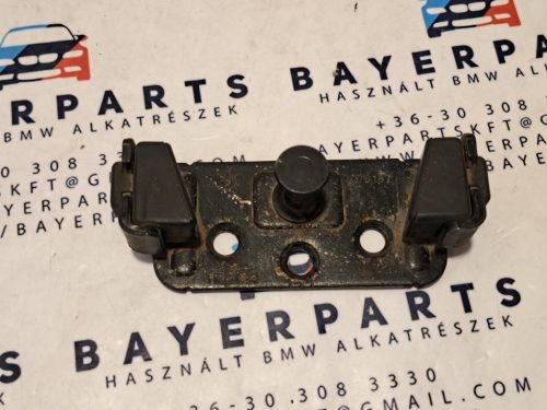 BMW E81 E82 E87 E90 E92 csomagtér csomagtartó zár ütköző fül