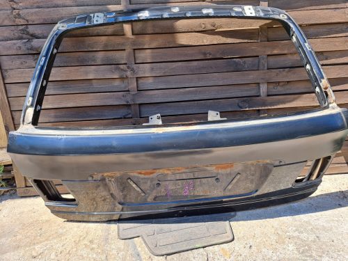 BMW E46 fekete csomagtér ajtó csomagtartó fedél - ronda 